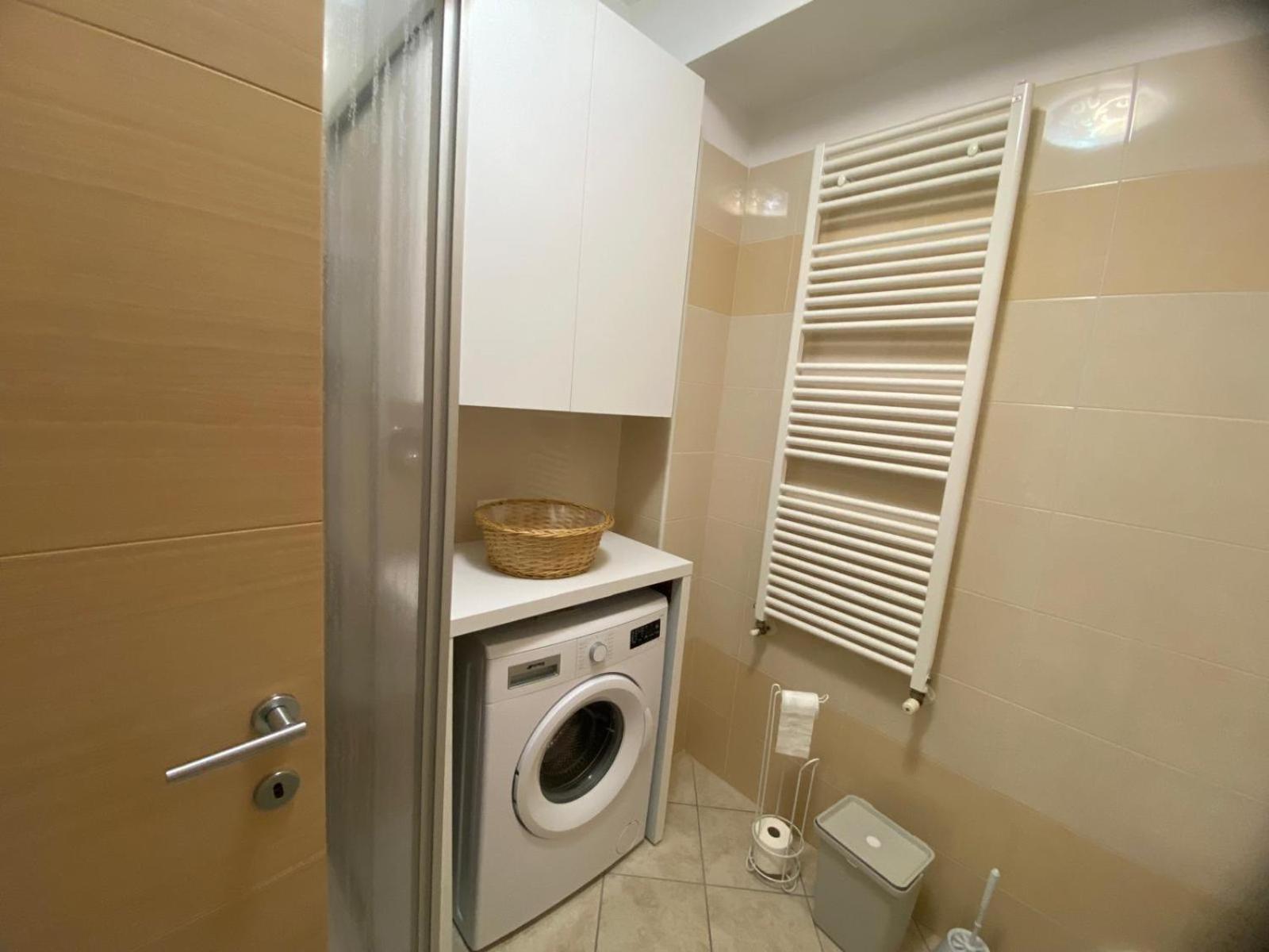 Alma Apartment Сирмионе Номер фото