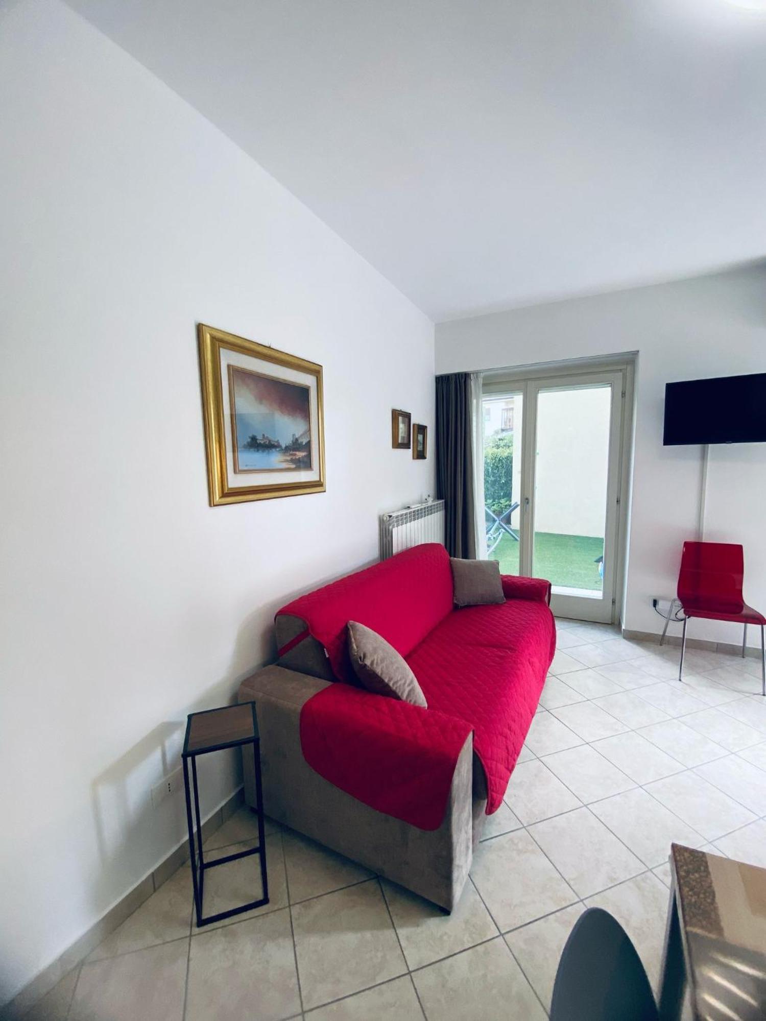 Alma Apartment Сирмионе Экстерьер фото