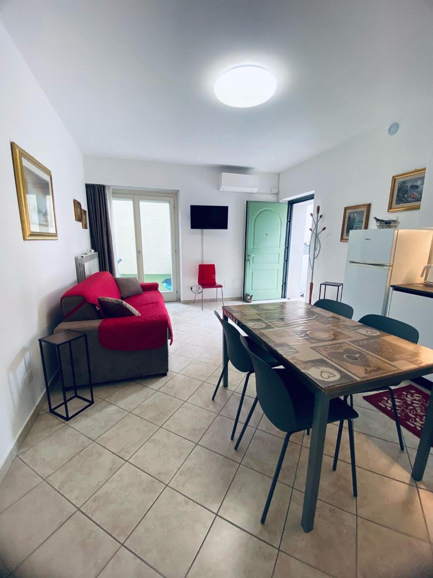 Alma Apartment Сирмионе Экстерьер фото